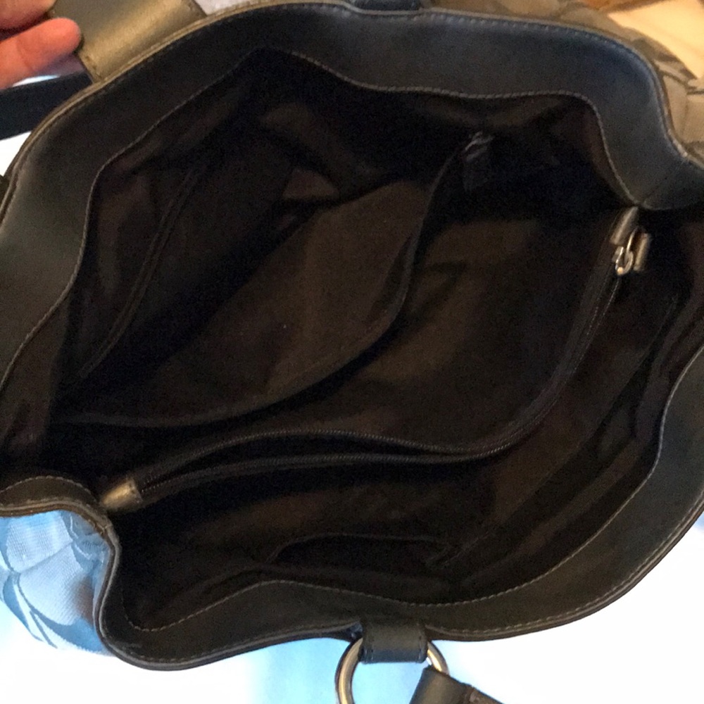 Coach purse - Picture 2 of 4